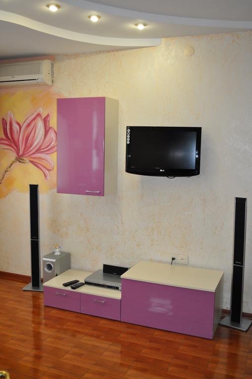 Apartment On Oleksandra Polia Avenue 110 Dnipro Eksteriør bilde